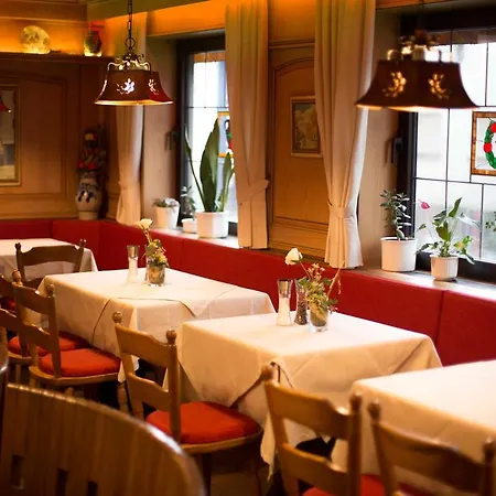 赫恩伯德与斯坦戴克酒店 3*