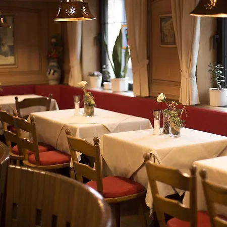 赫恩伯德与斯坦戴克酒店 3*